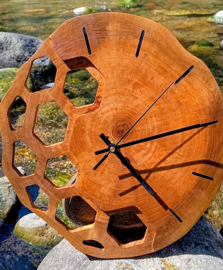 Reloj de madera natural 164